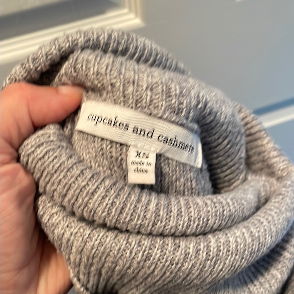 Cupcakes and Cashmere long Gray Sweater